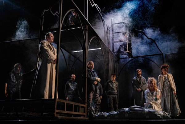 掌盘策略 从麦克白到麦克卢汉：英语的霸权及其对现代世界的塑造